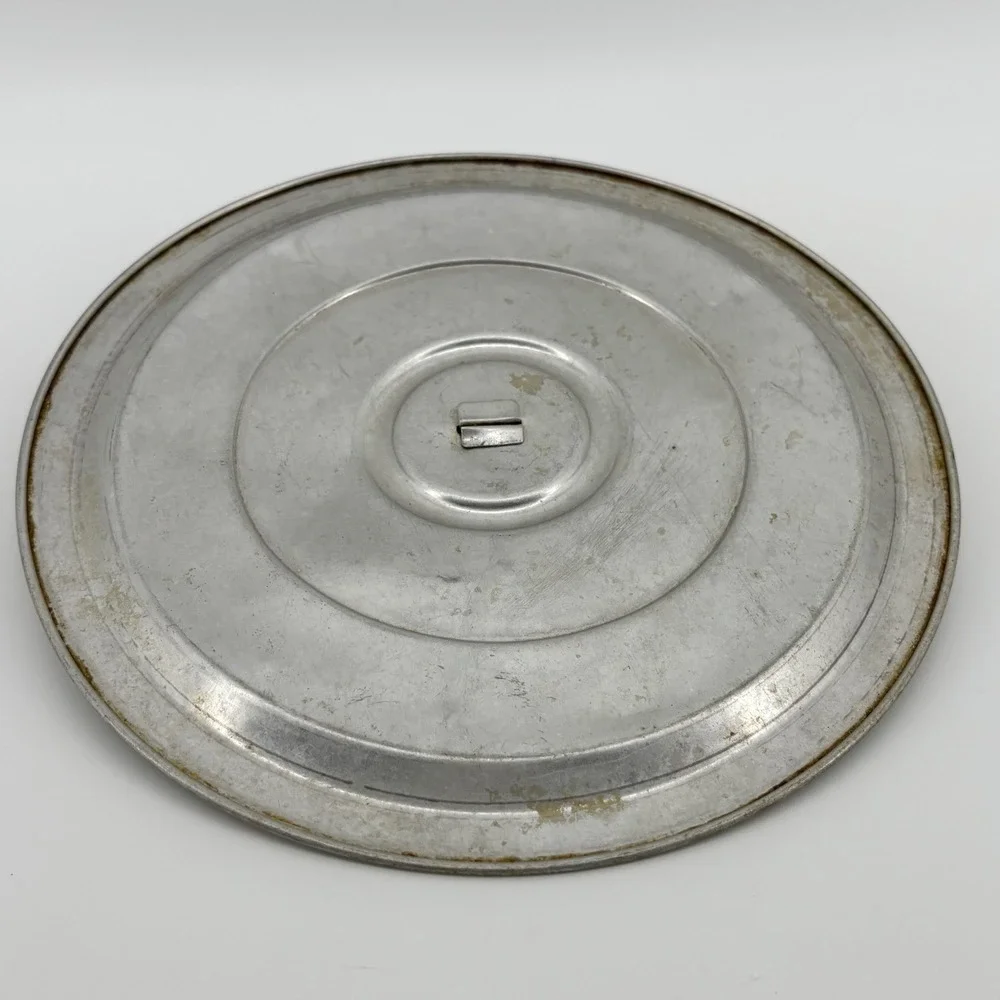 Antique 8.5 Cookware Pan Pot‎ Lid Aluminum Country Farmhouse Grannycore Rustic